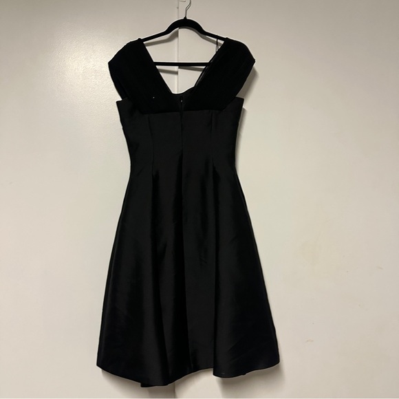 CHATS BY C.DAM Off-shoulder Black Dress in Satin Size L 10 - Picture 11 of 11